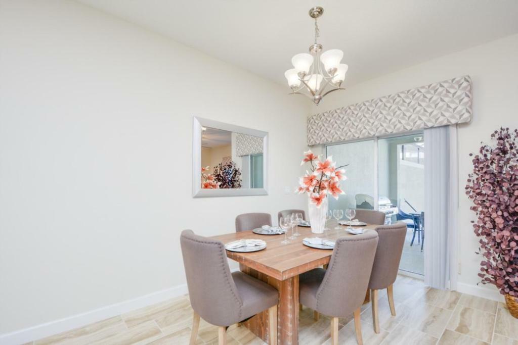 Pleasant House In Storey Lake Near Disney Кисими Екстериор снимка